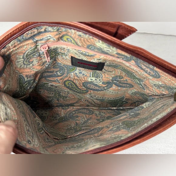 Vintage HOBO International Chestnut Brown Leather Clutch Handbag - Picture 5 of 10